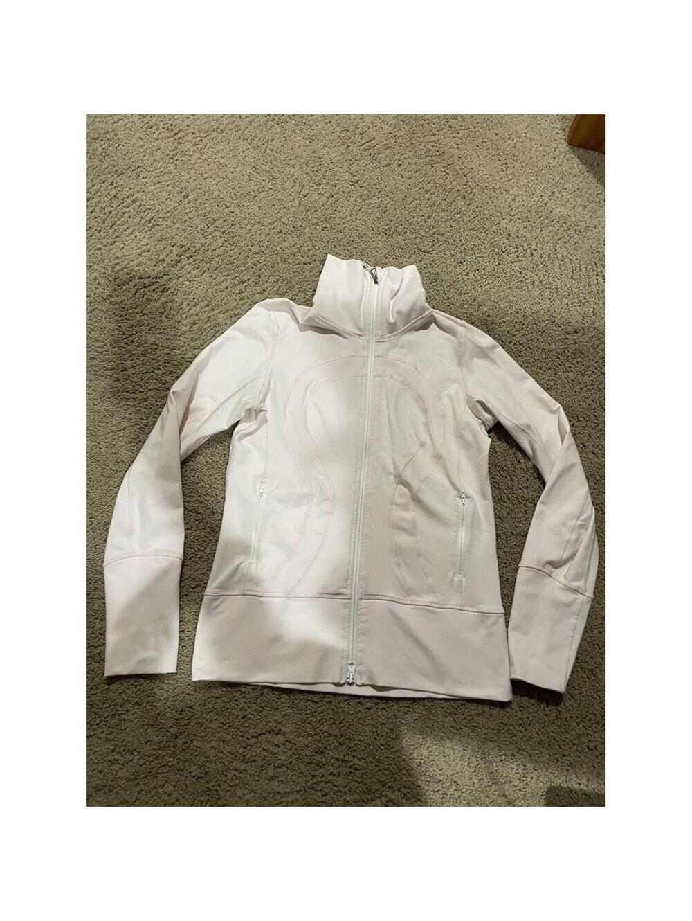 Women's Lululemon Light pink full zip jacket Stretch Size 8 athletic fitted